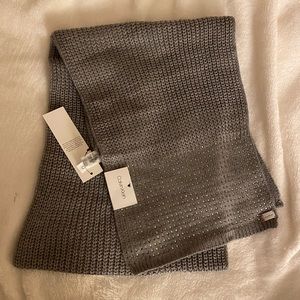 BRAND NEW W/ TAGS Calvin Klein Scarf